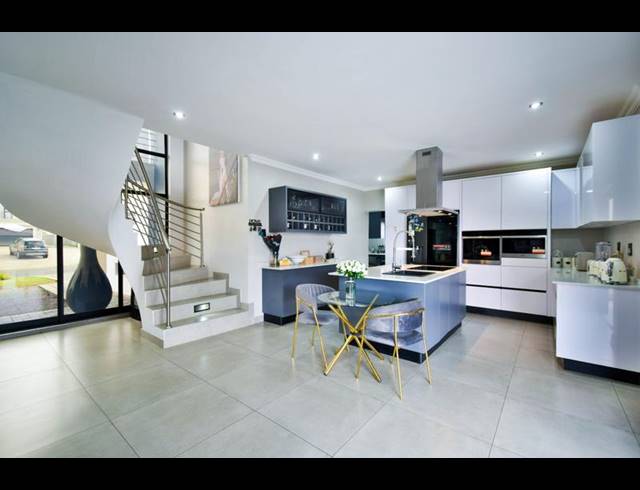 6 BEDROOM PROPERTY TO RENT IN SAVANNAH COUNTRY ESTATE